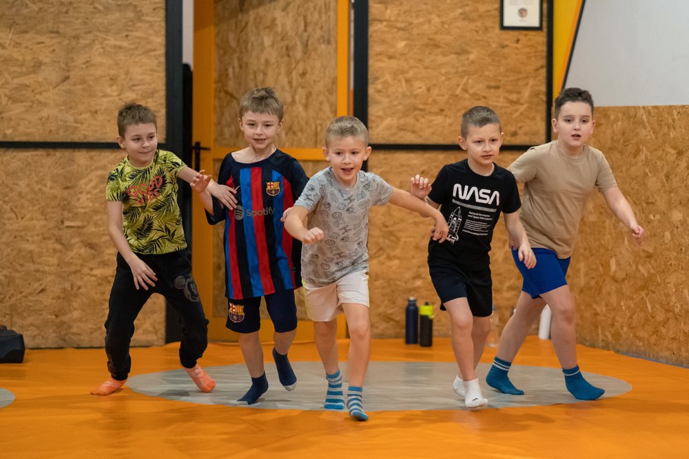 Gry i zabawy z gimnastyką